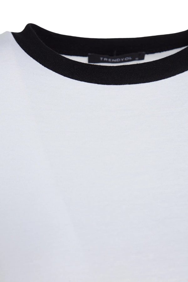 تی شرت یقه خدمه با یک لایه ترکیبی TRENDYOLMILLA