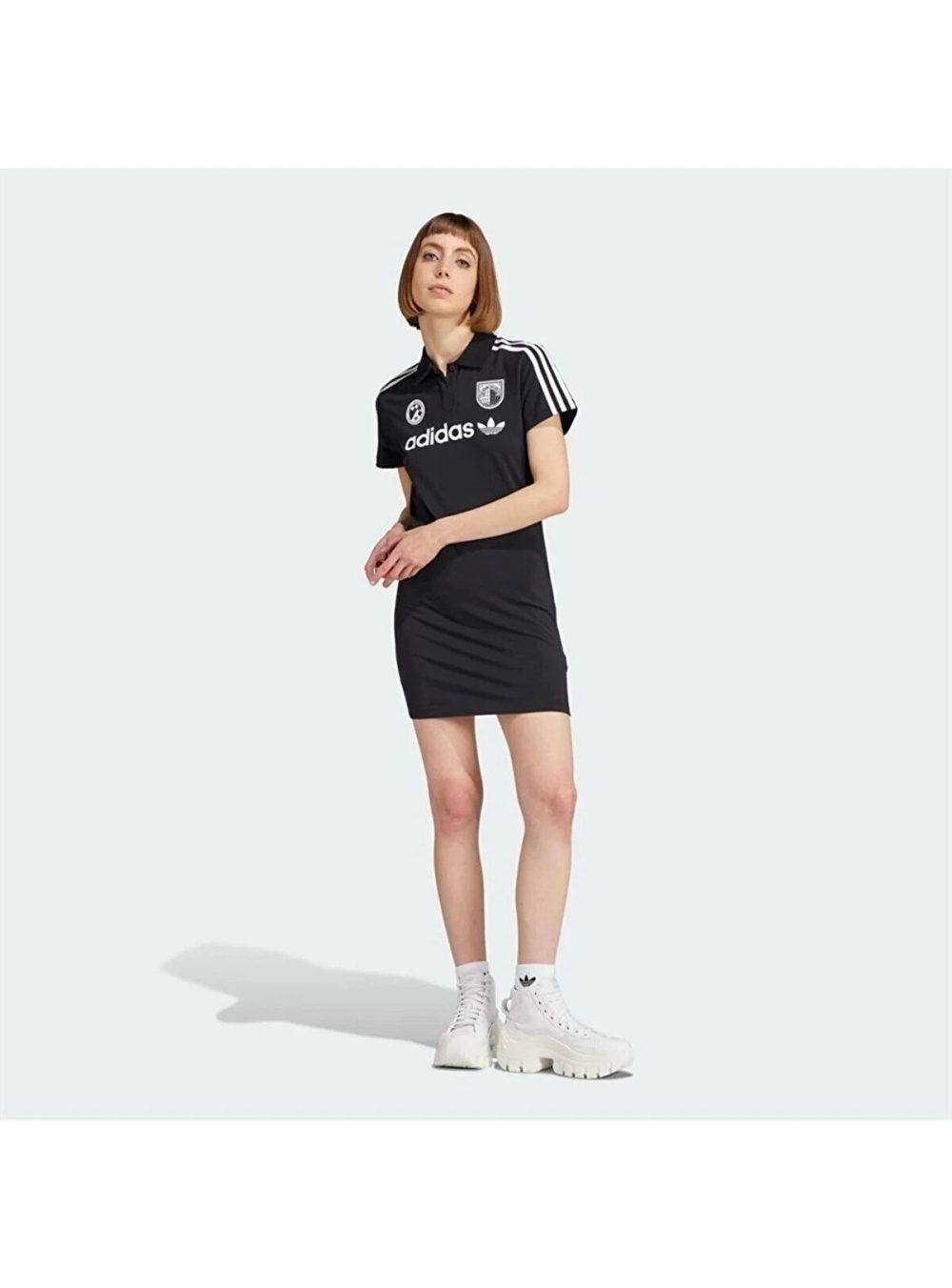 لباس فوتبال زنانه یک‌سره adidas